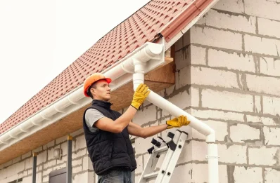 Pose et remplacement de gouttières à Coulimer